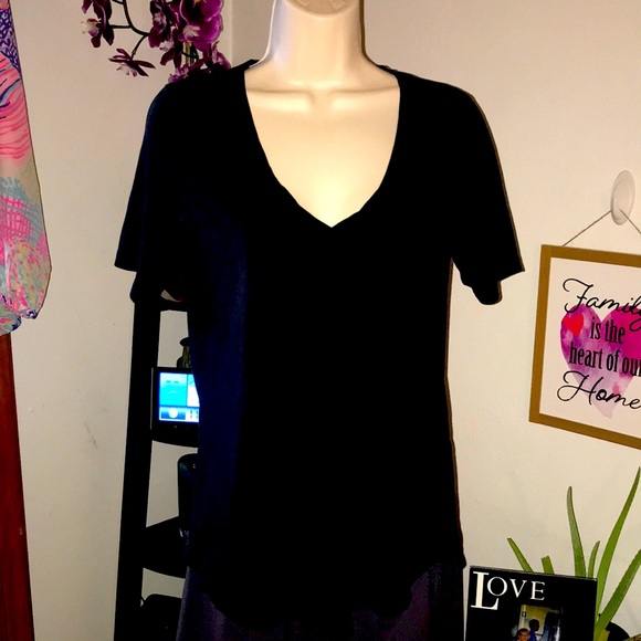 lululemon athletica Tops - Lululemon women’s short sleeves shirt